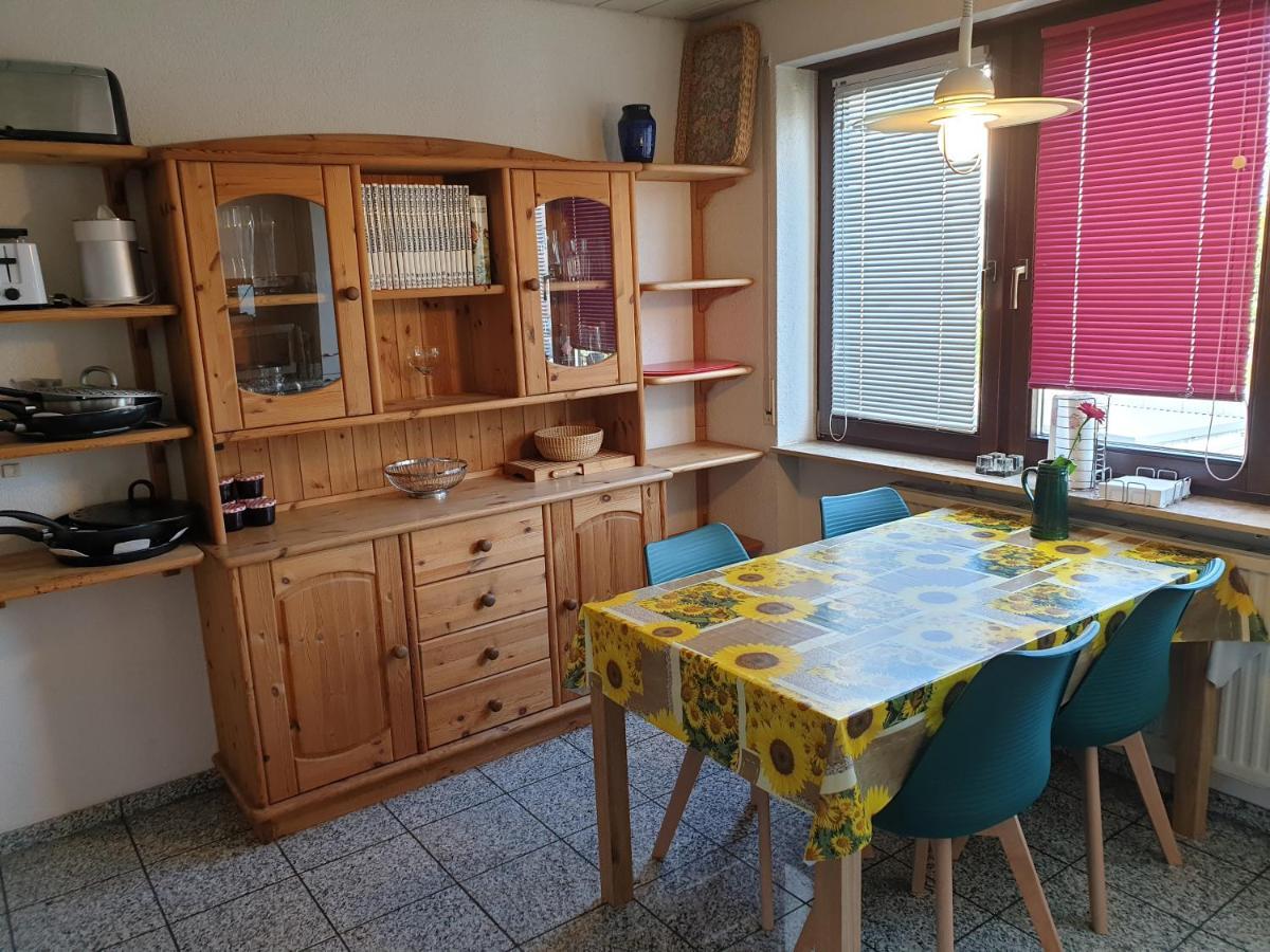 Wohnung Fuer 4 Personen, 2 Schlafzimmer, 2 Parkplaetze, Wlan Lago de Constança Exterior foto